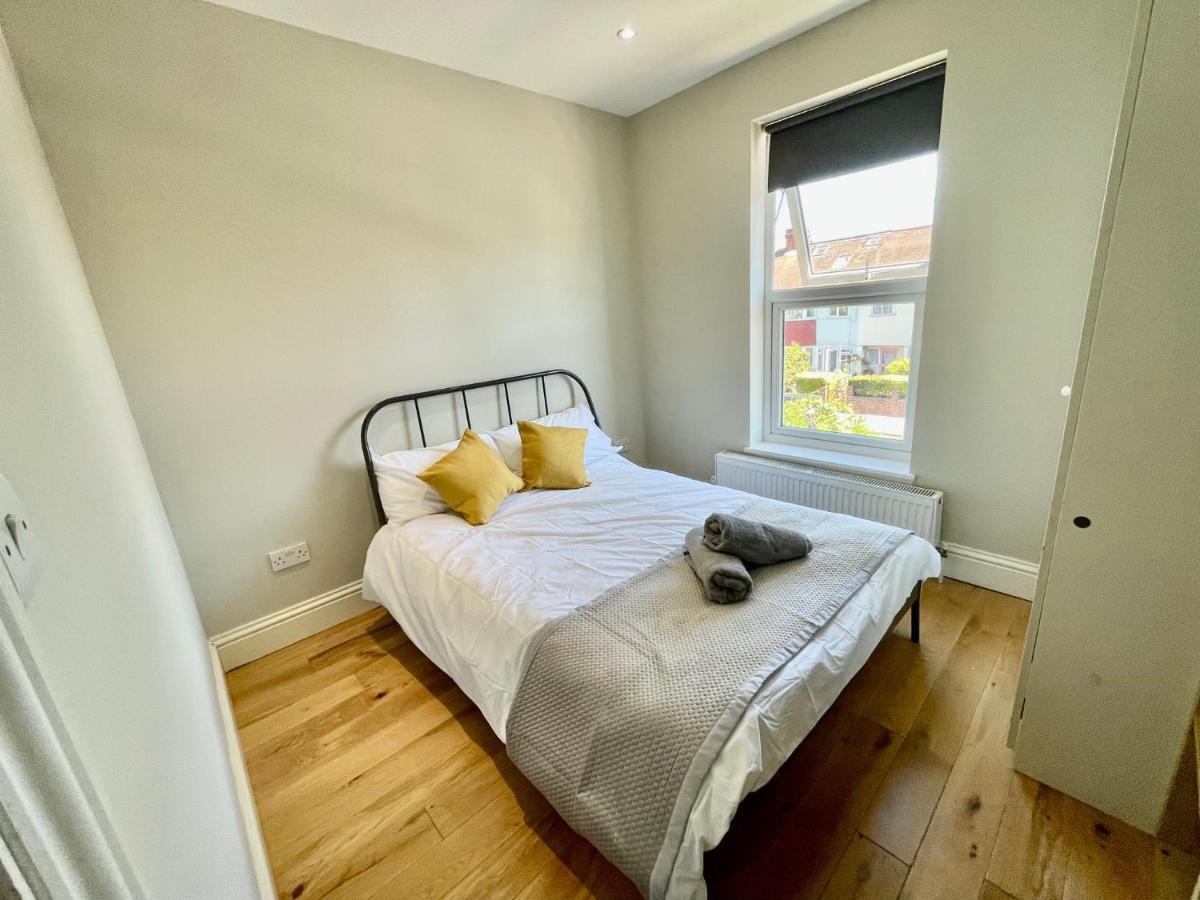Cosy 1 bedroom flat! London Eksteriør billede
